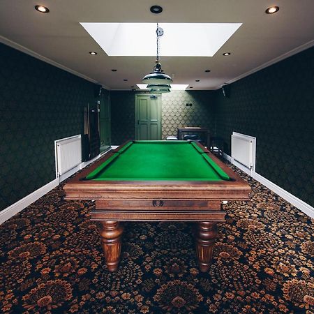 Fox Country Inn High Wycombe Bagian luar foto